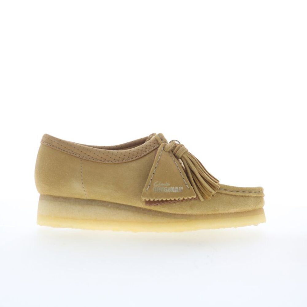 Clarks Womens Wallabee Beige Shoes (NWT)